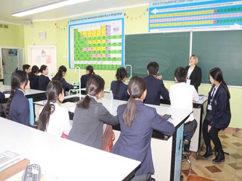 Посещение школы в г. Улан-Батор в рамках национального проекта «Образование»