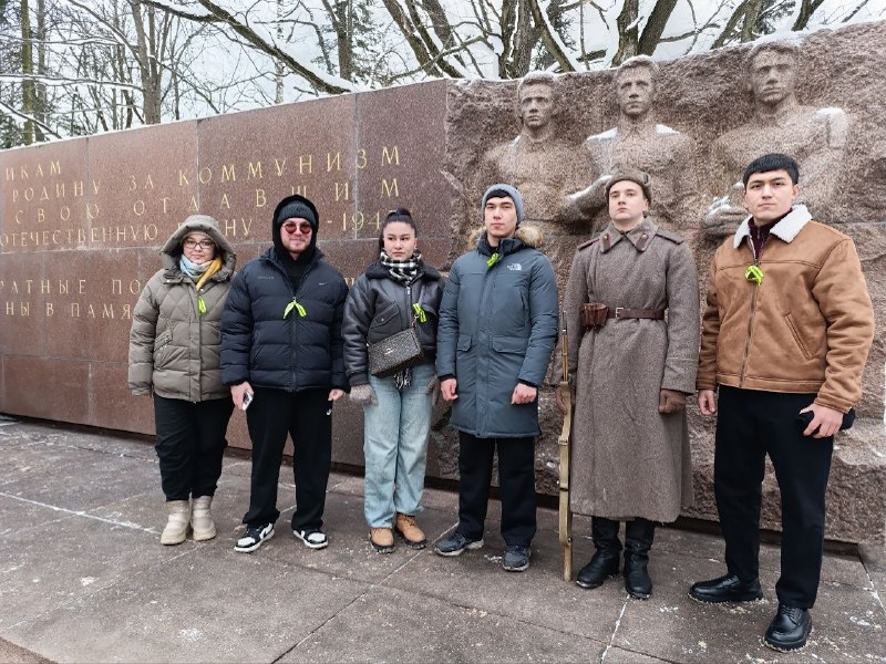 Изображение: В память о подвиге Ленинграда